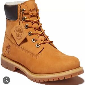 Timberland premium 6IN WITH warm lining wheat Nubuck, Only worn 1 time.